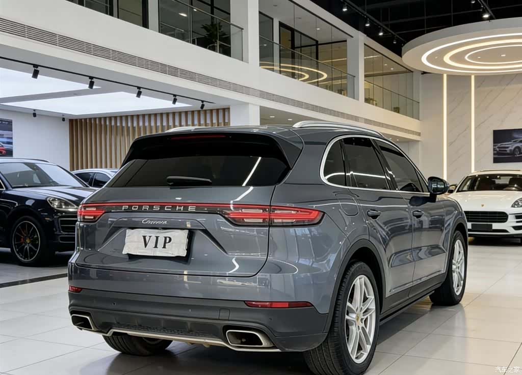 Porsche Cayenne, 2018 все фото