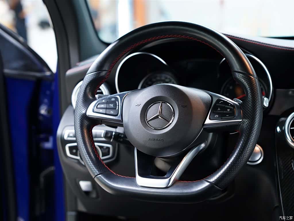 Mercedes-Benz GLC, 2019 44