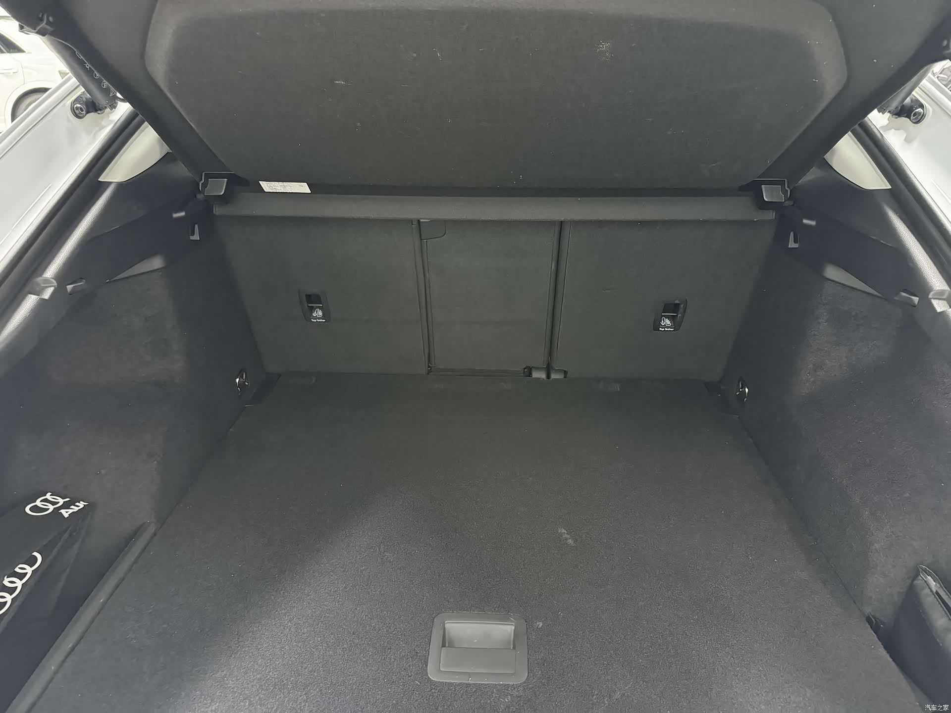 Audi Q3, 2022 12