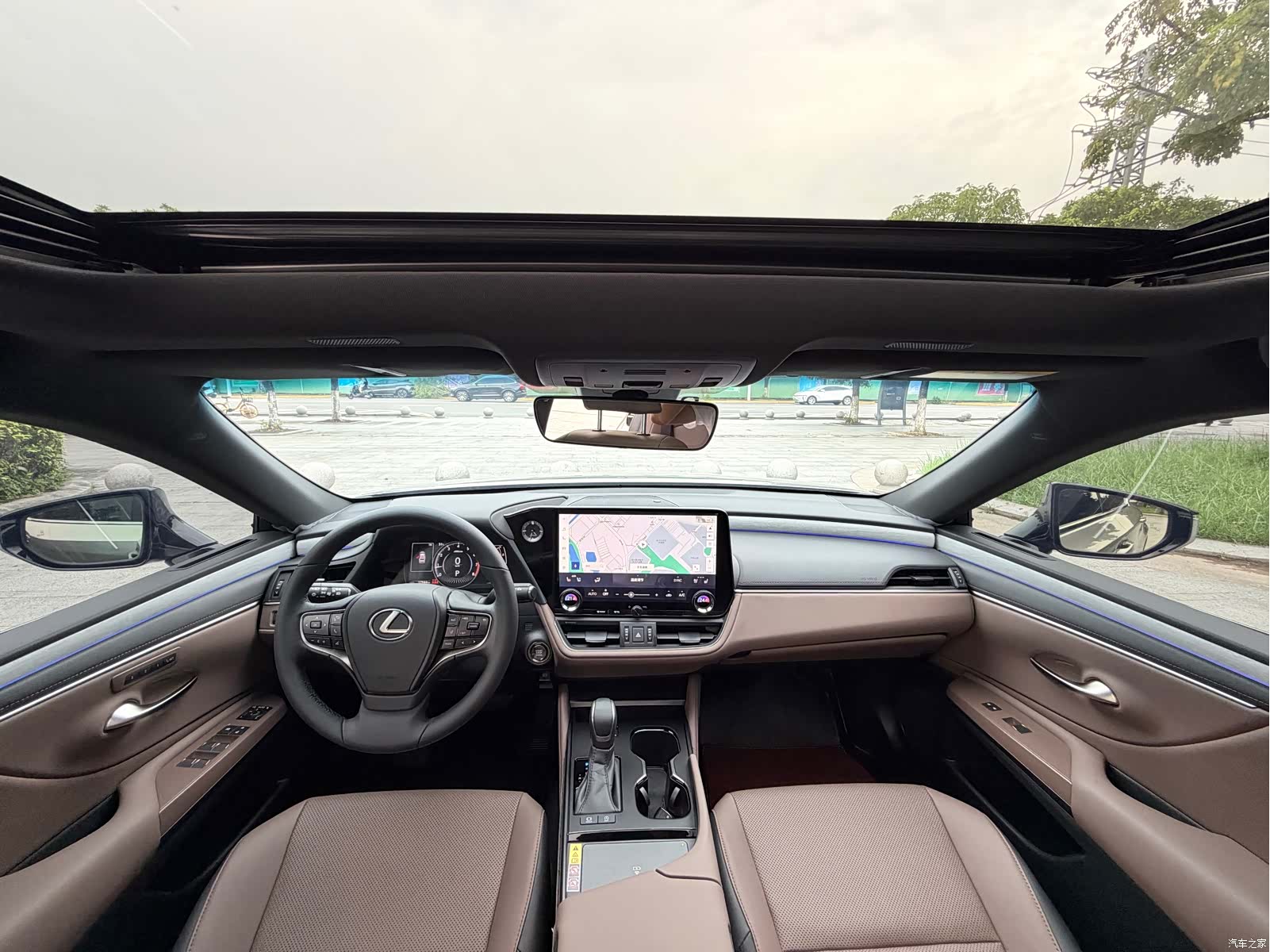 Lexus ES, 2025 9