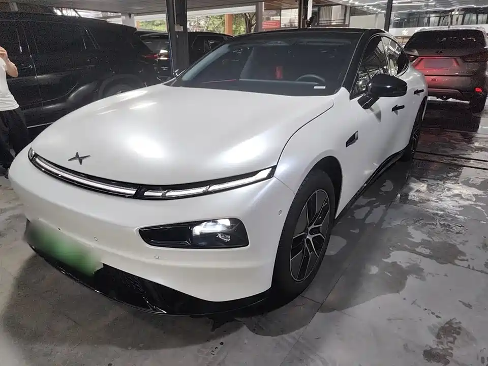 XPENG P7
