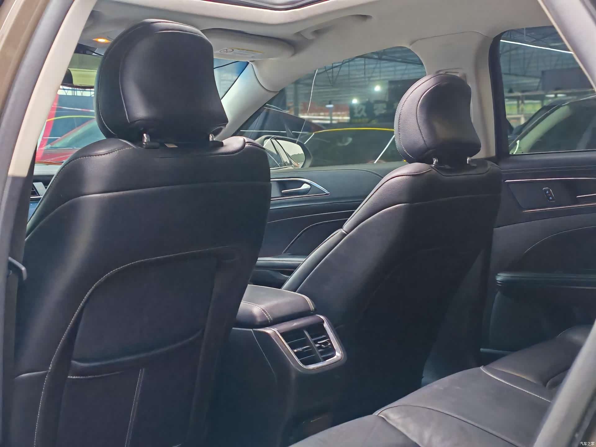 Ford Taurus, 2018 13