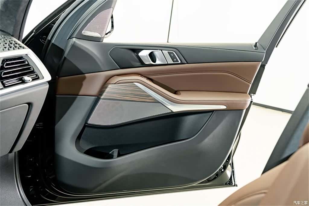 BMW X5, 2026 16