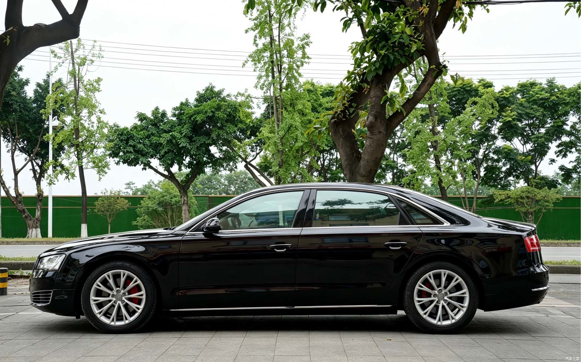 Audi A8L, 2012 4