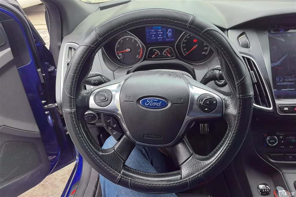 Ford Focus, 2014 15