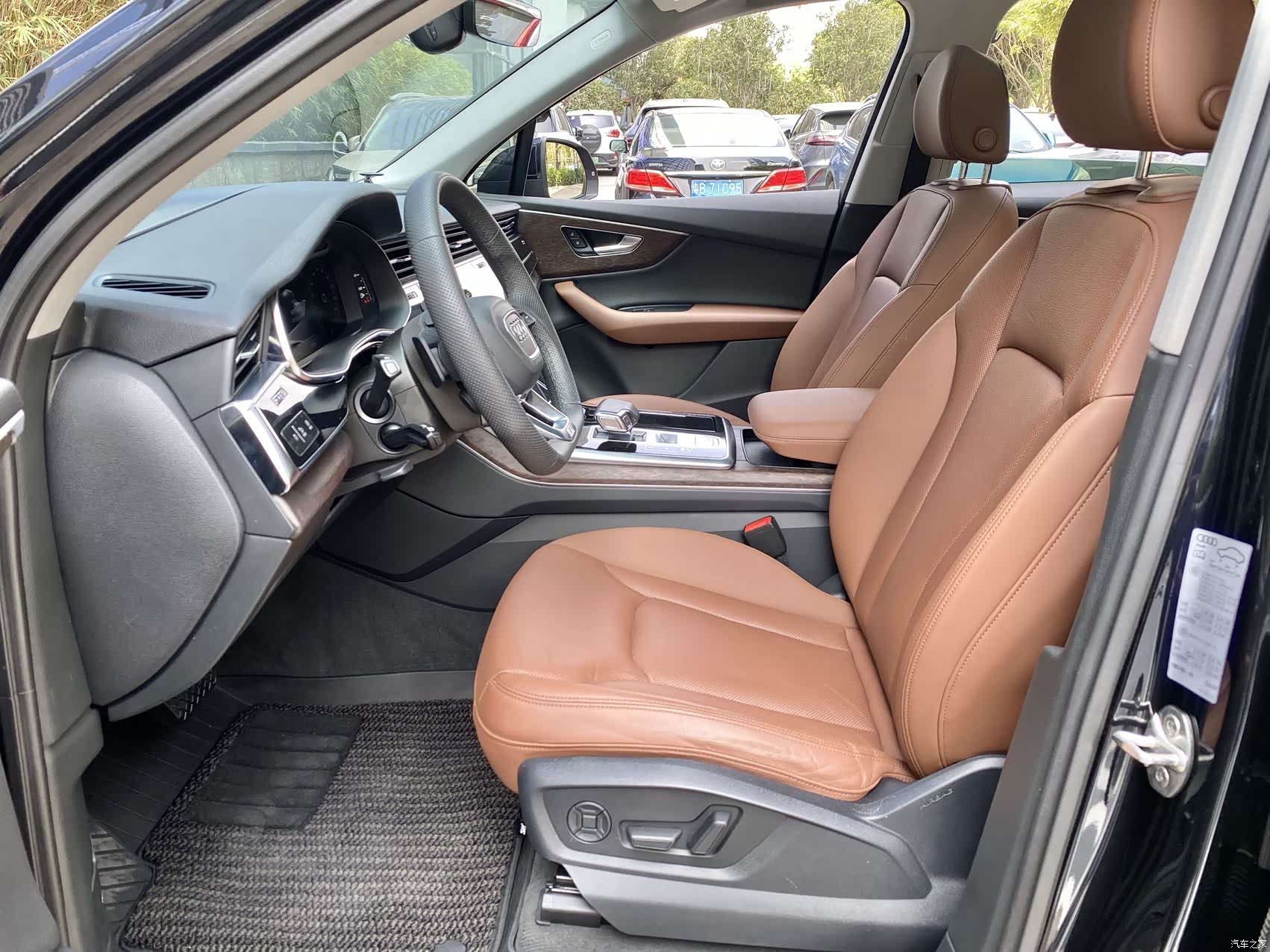 Audi Q7, 2021 11