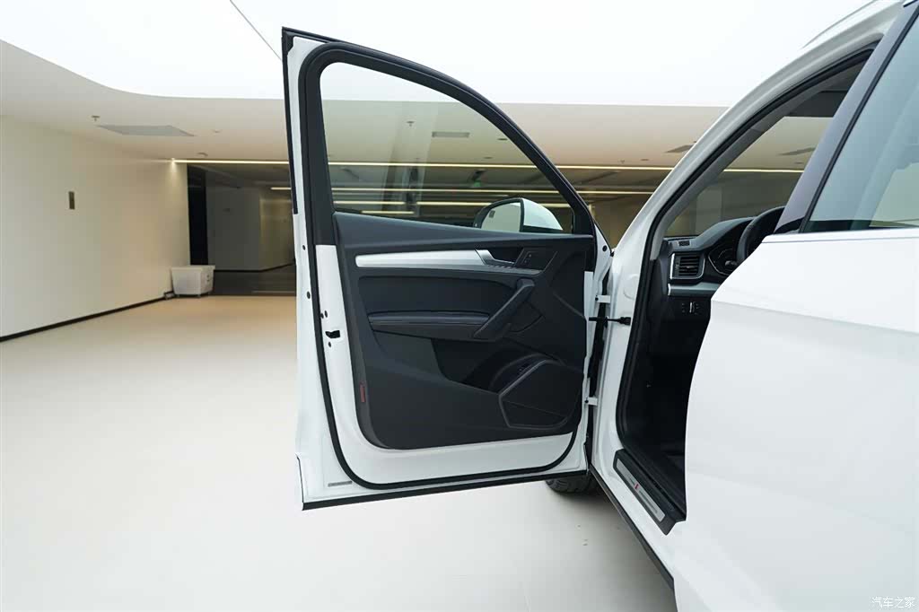 Audi Q5L, 2021 17
