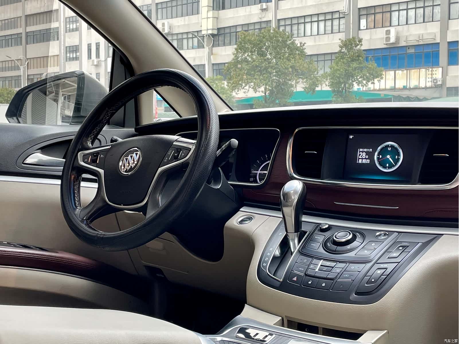 Buick GL8, 2020 12