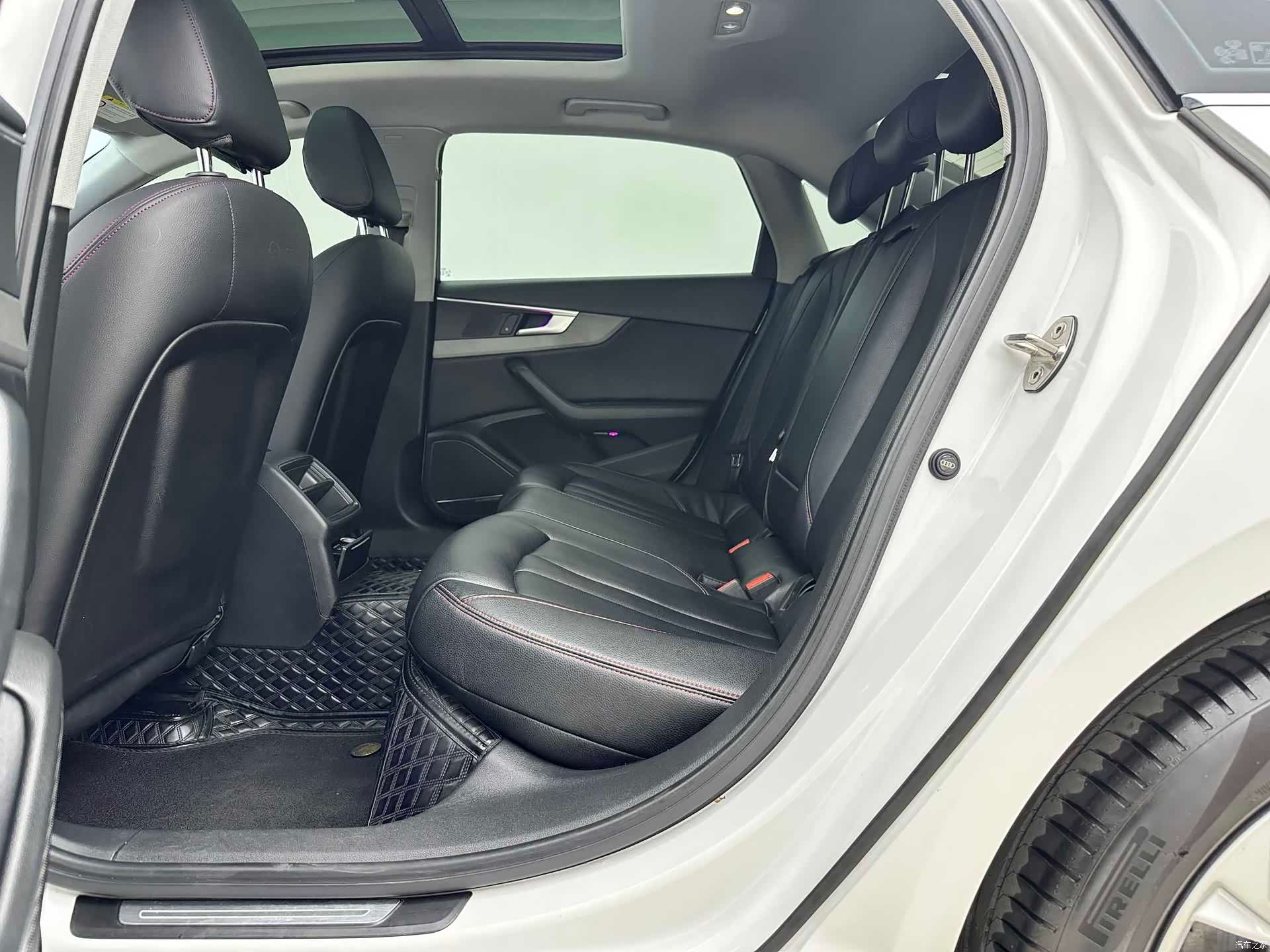 Audi A4L, 2019 4