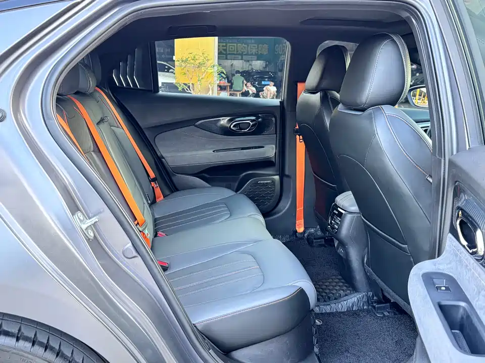 Trumpchi Shadow Leopard