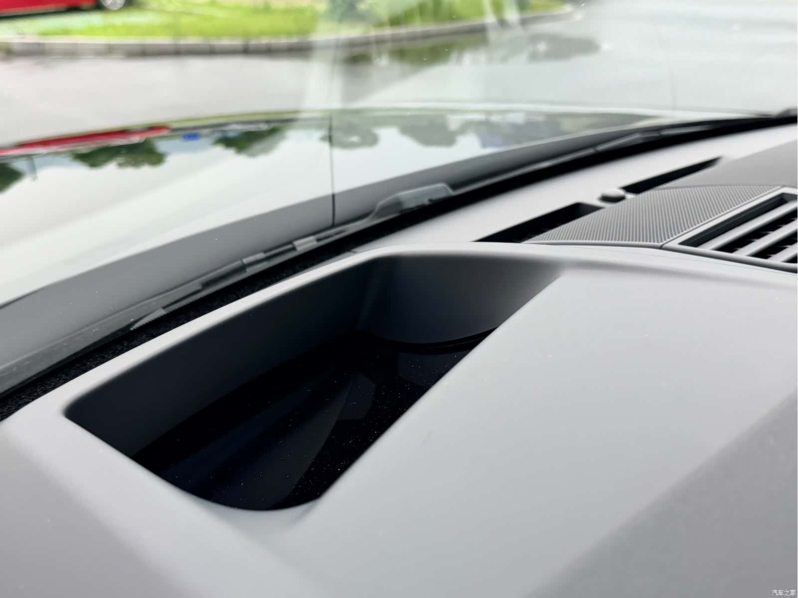 Land Rover Range Rover, 2024 13
