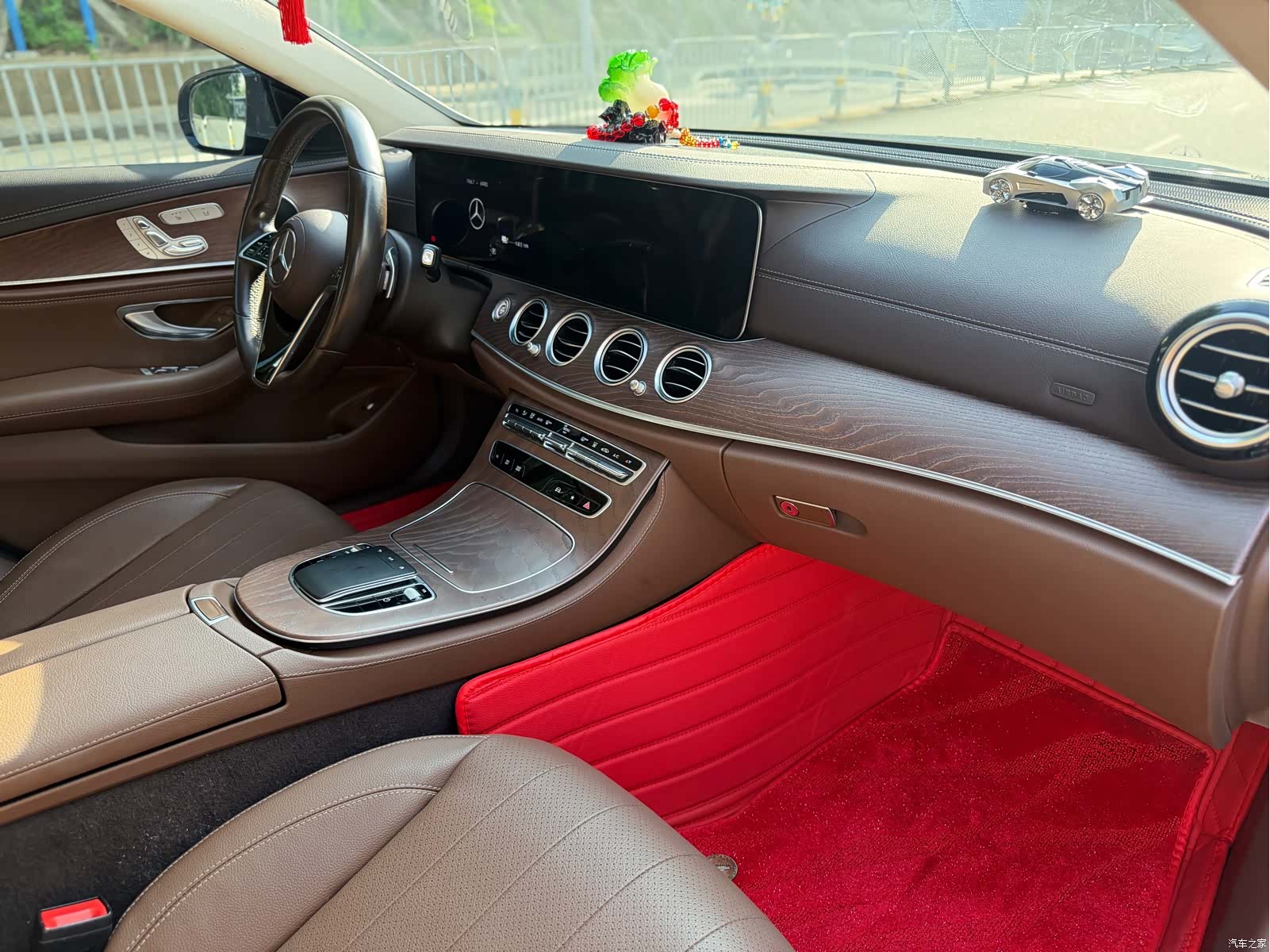 Mercedes-Benz E-Class, 2023 17