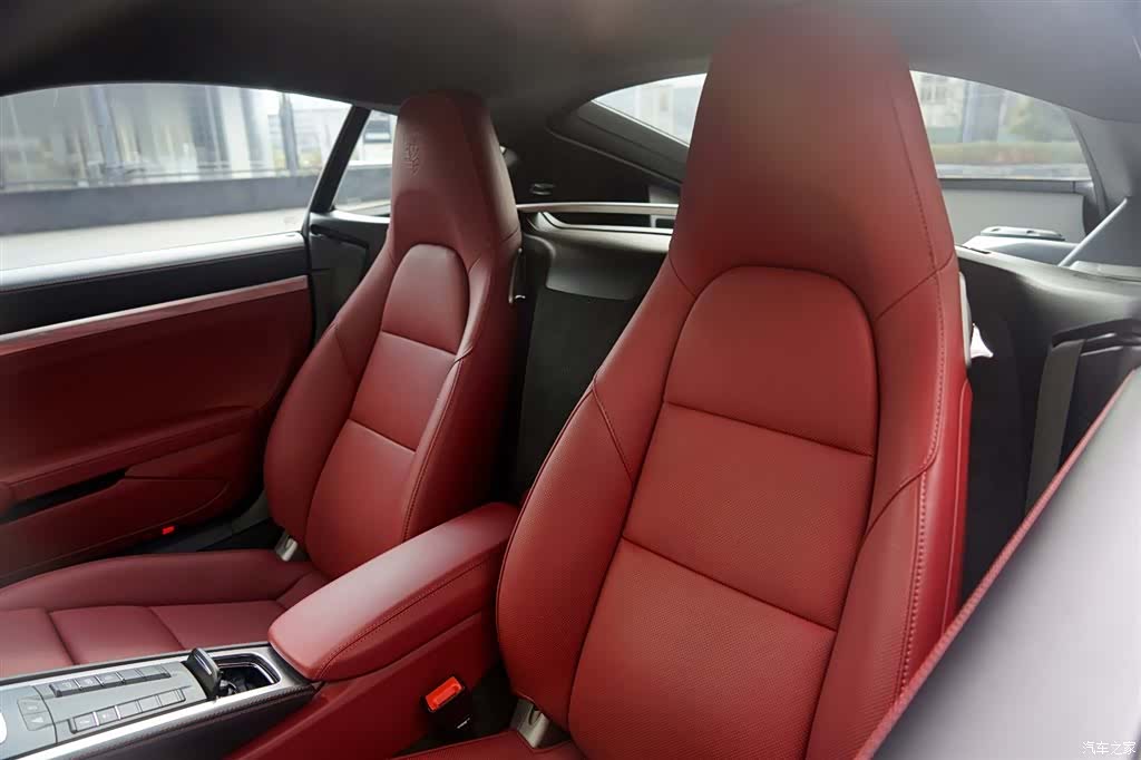 Porsche Cayman, 2025 16