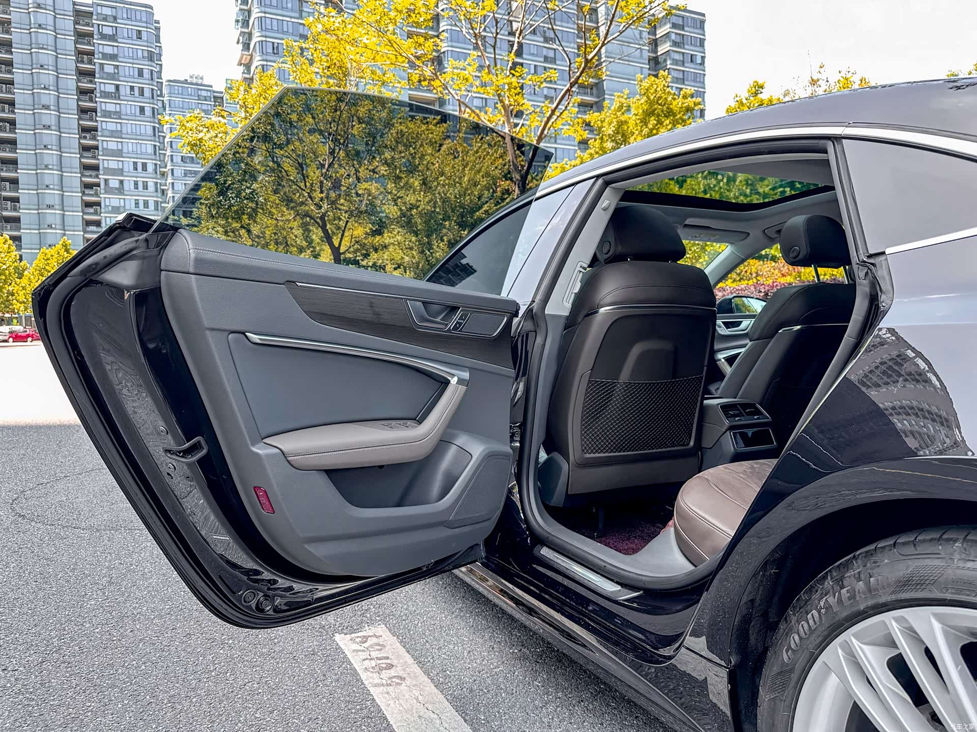 Audi A7L, 2023 15