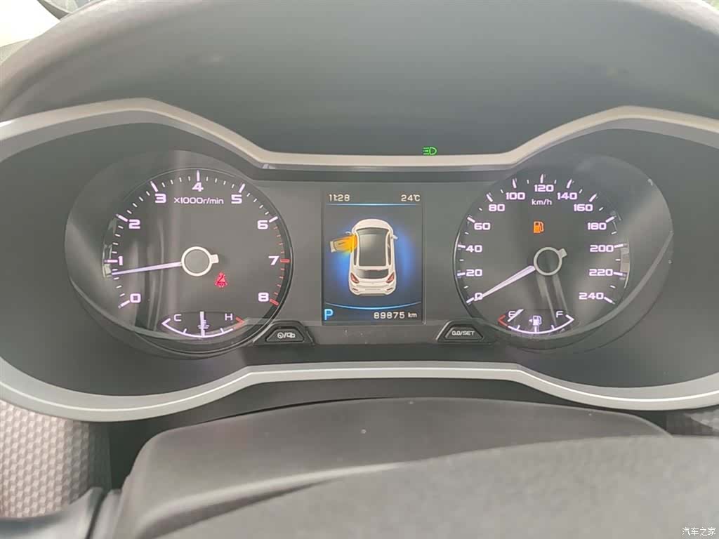 Geely Emgrand, 2017 4