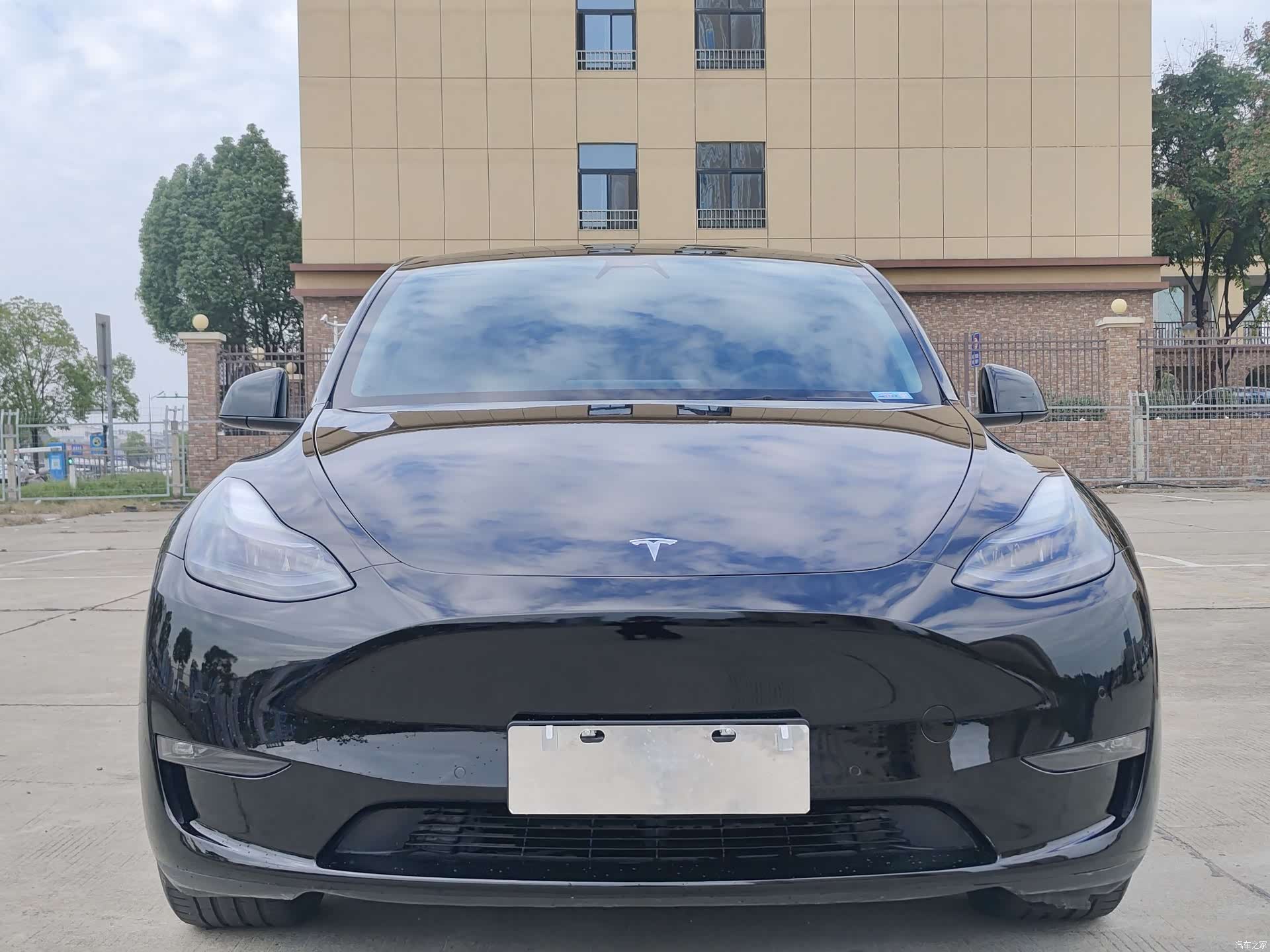 Tesla Model Y, 2021 2
