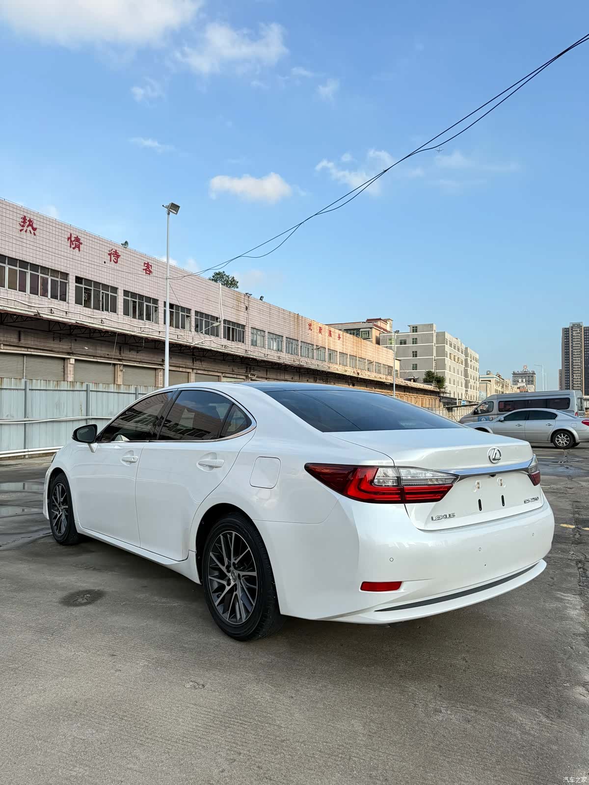 Lexus ES, 2016 9