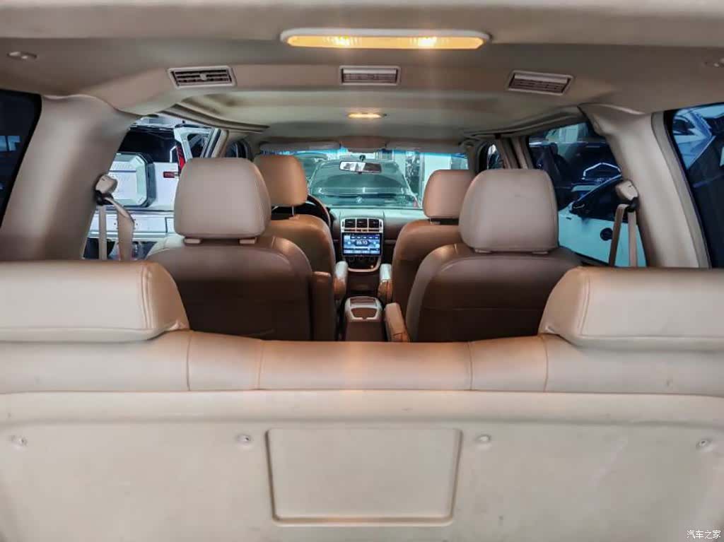 Buick GL8, 2013 9