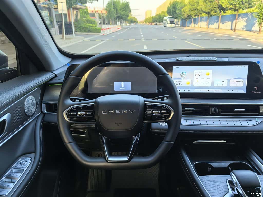 Chery Tiggo 8, 2025 17