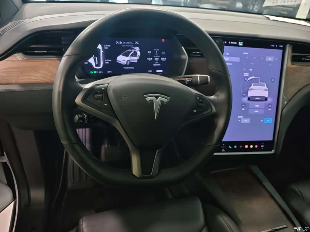 Tesla Model X, 2020 11