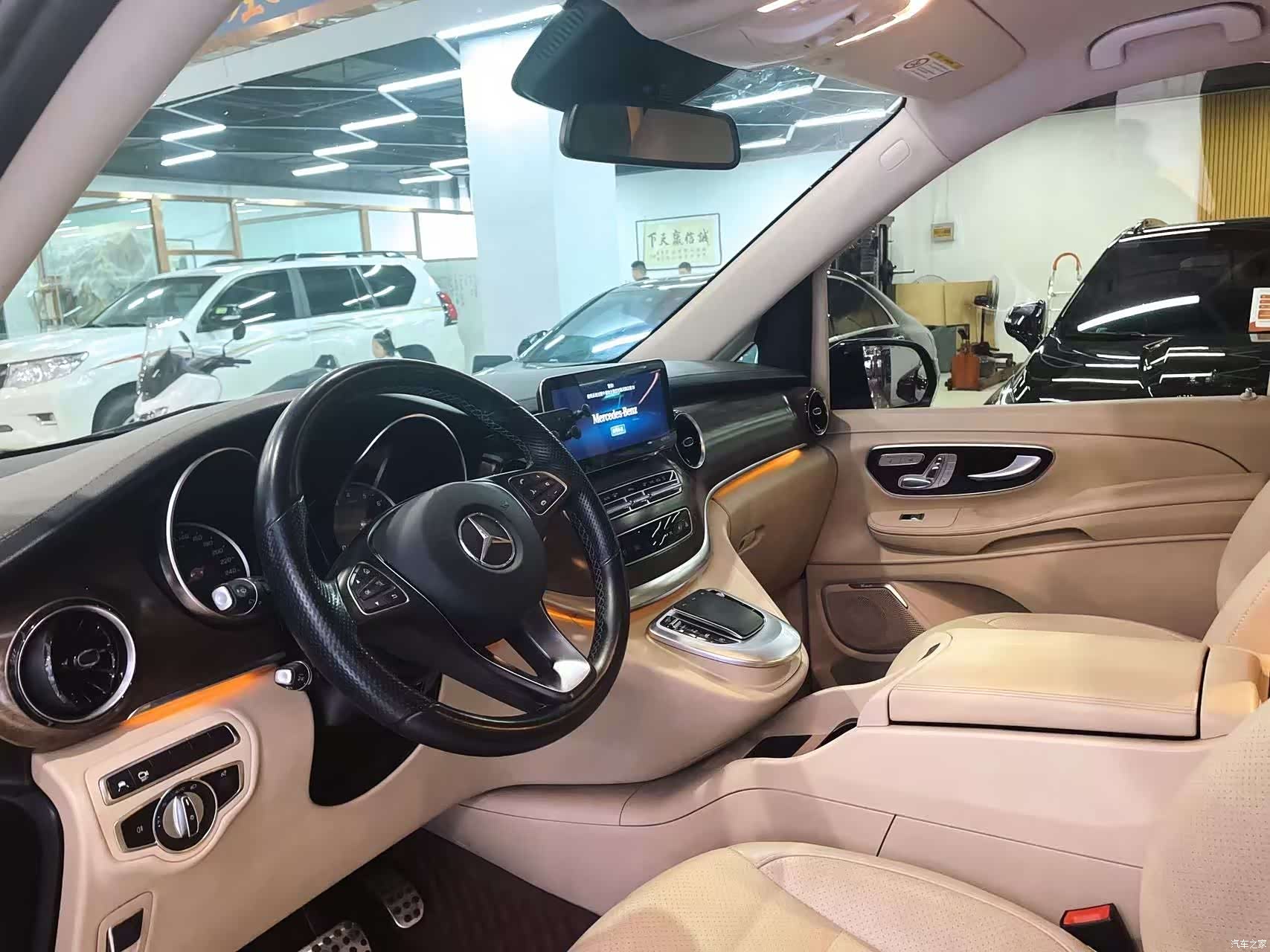 Mercedes-Benz V-Class, 2021 7