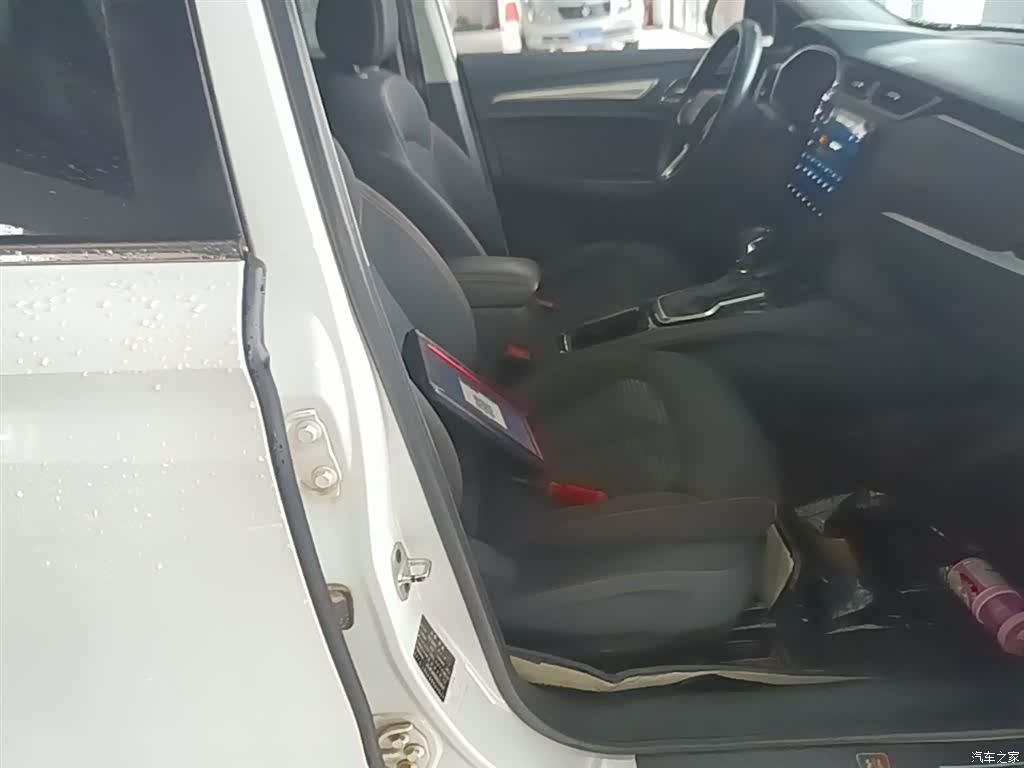 Roewe RX3, 2023 25