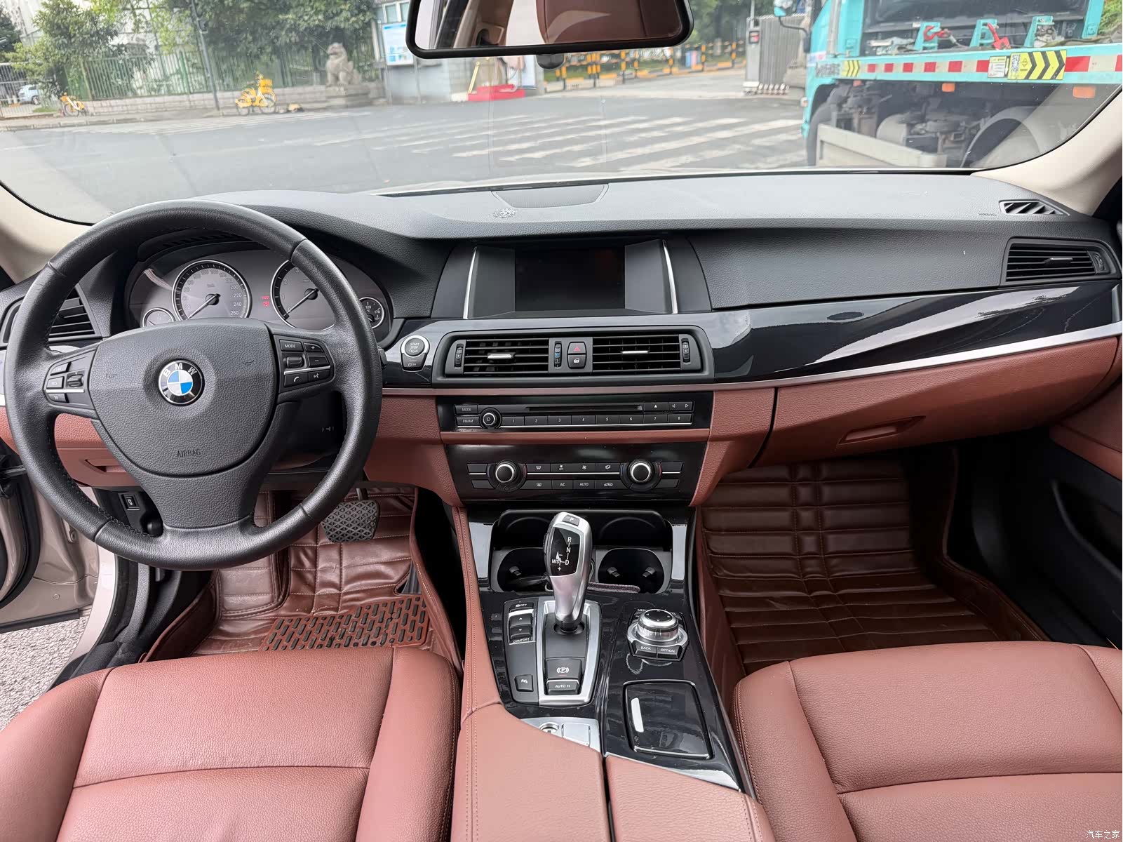 BMW 5 Series, 2016 13