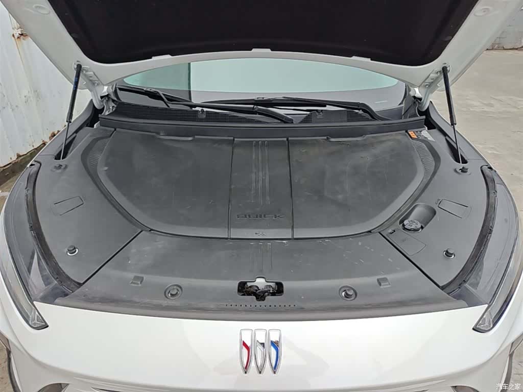 Buick E5, 2025 20