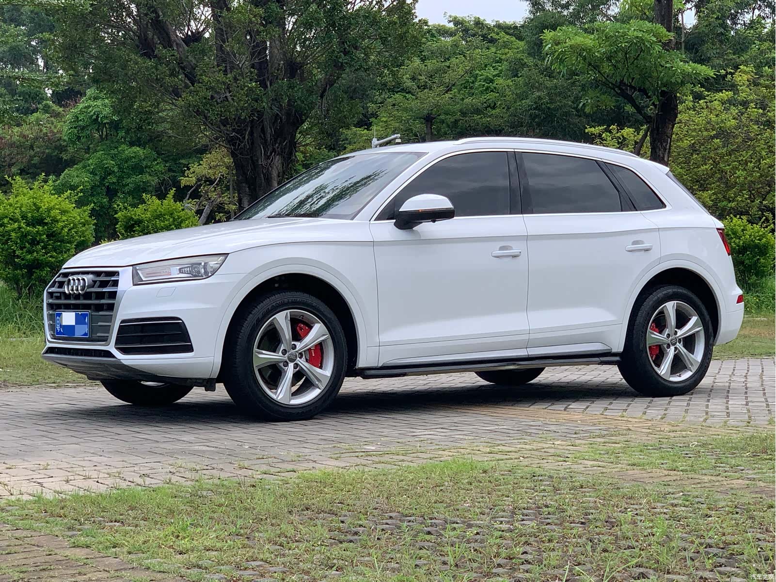 Audi Q5L, 2019 1