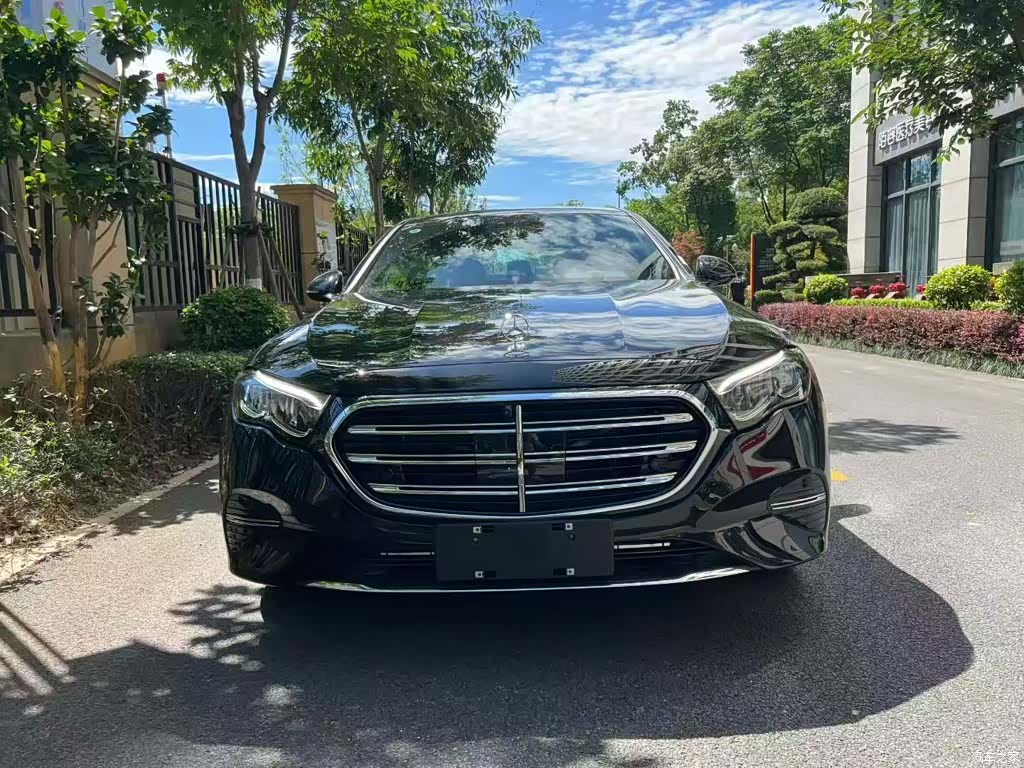 Mercedes-Benz E-Class, 2026 1