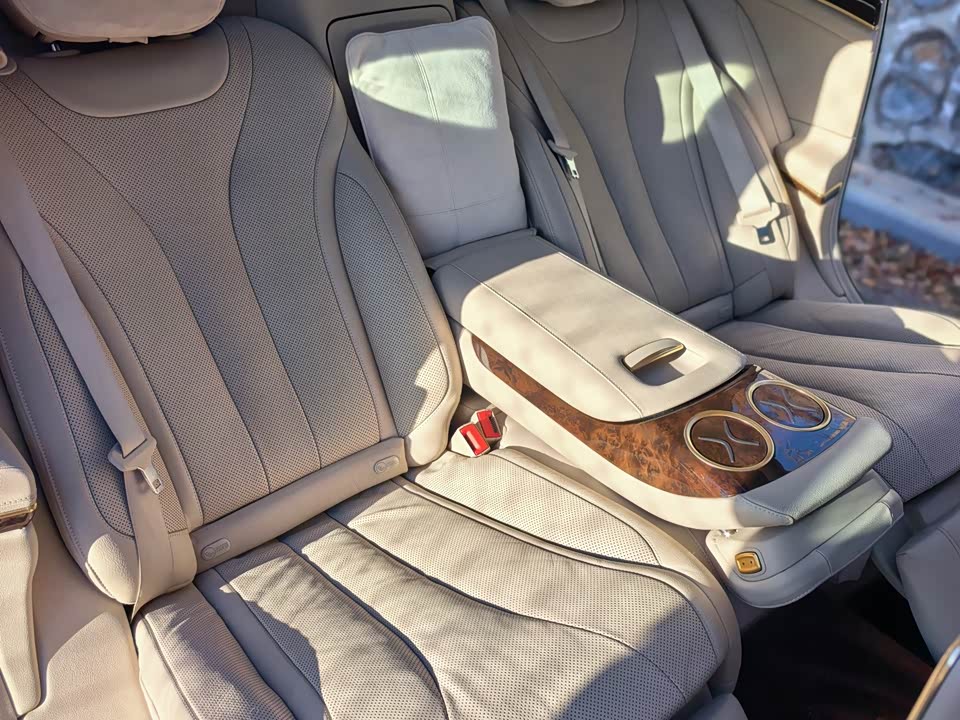 Mercedes-Benz Maybach S-class