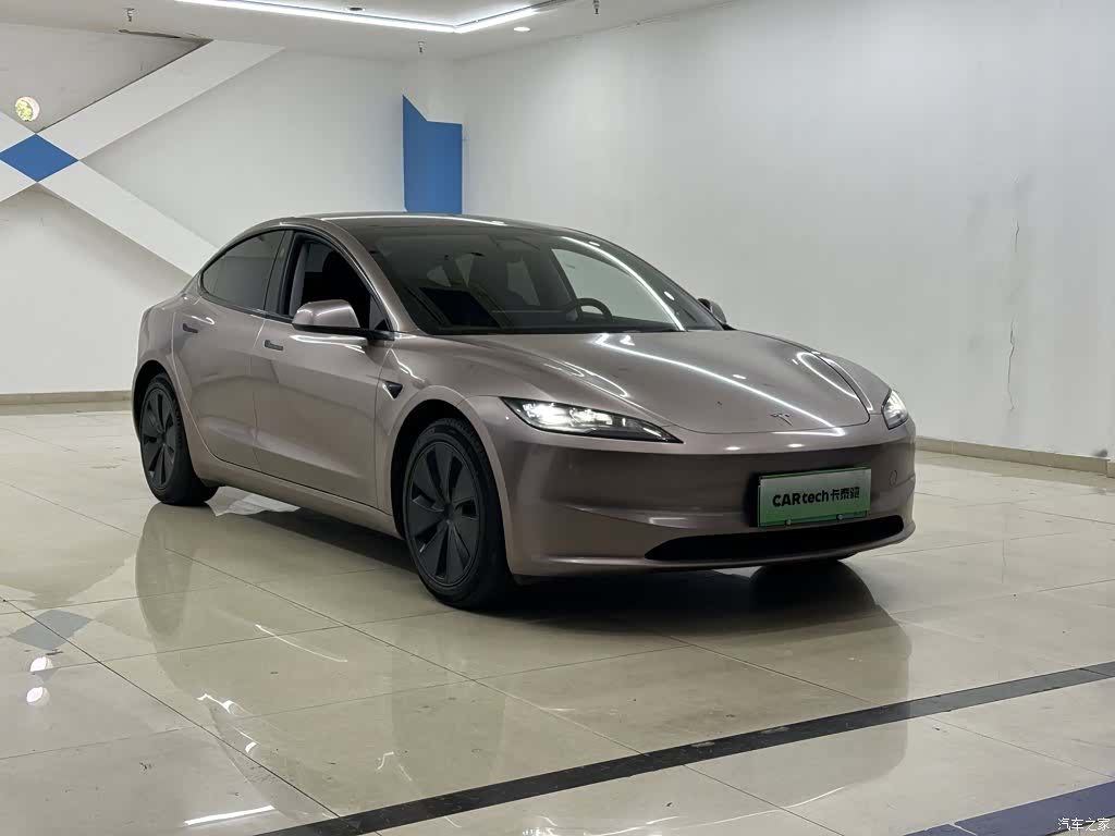 Tesla Model 3, 2023 2