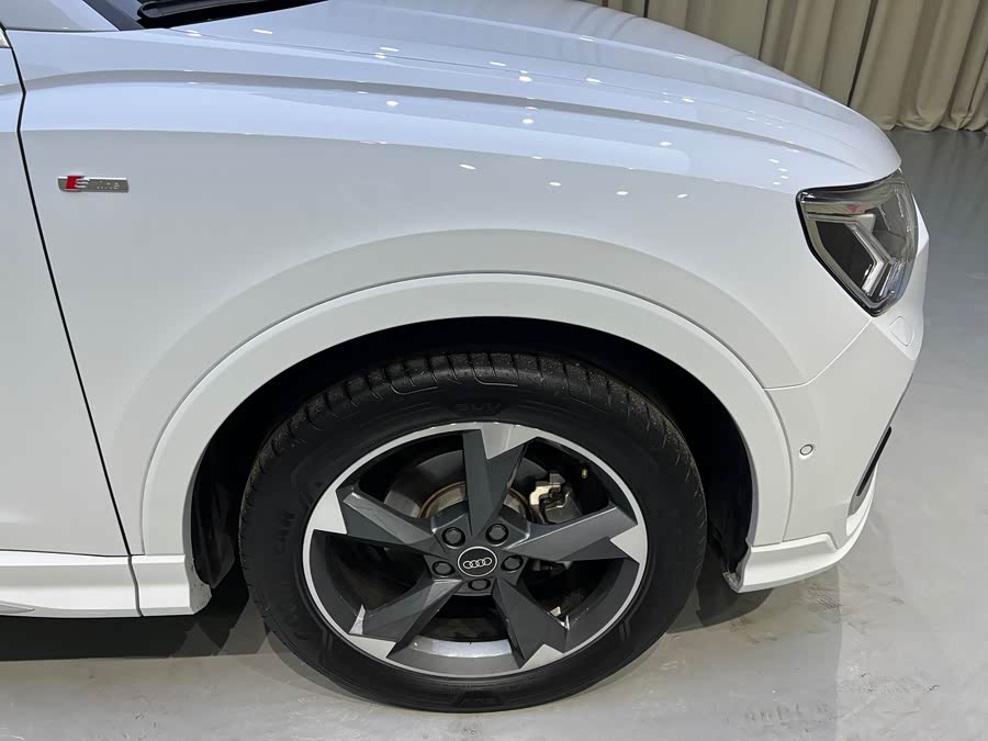 Audi Q3 2023, фото 25
