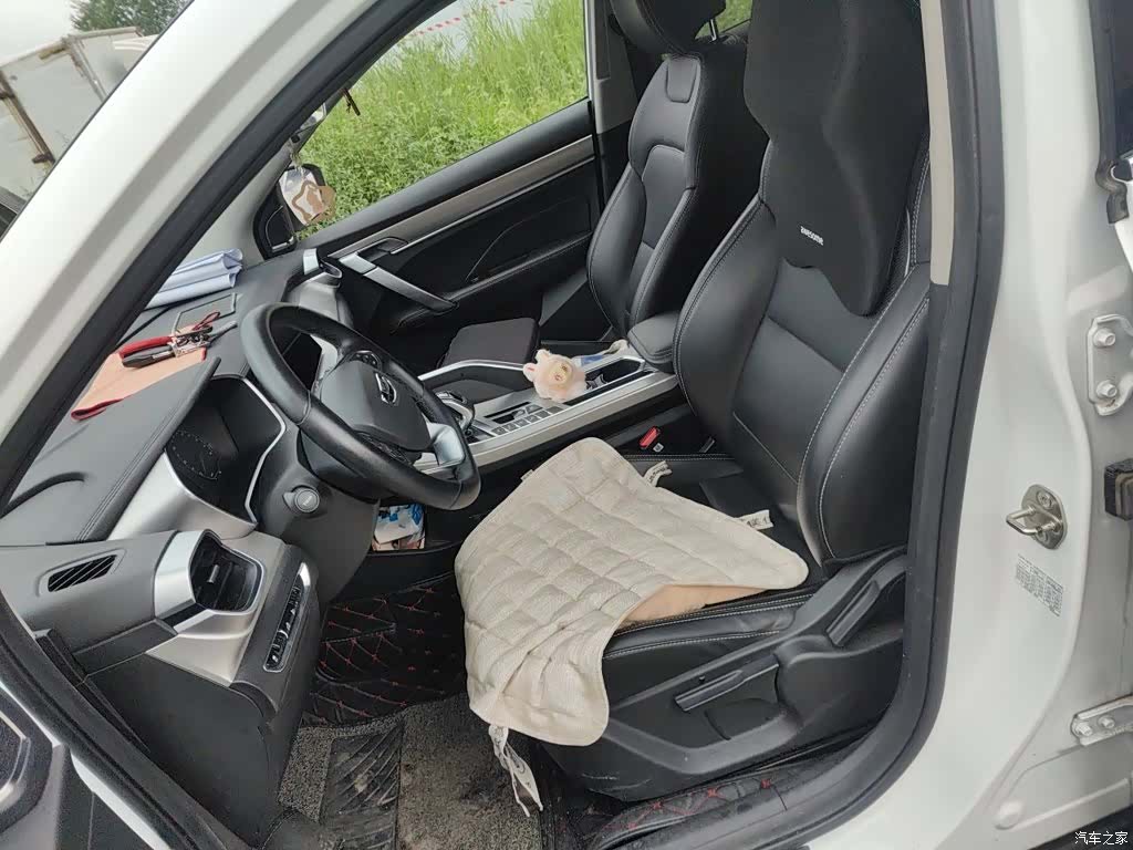 Geely Coolray, 2020 12
