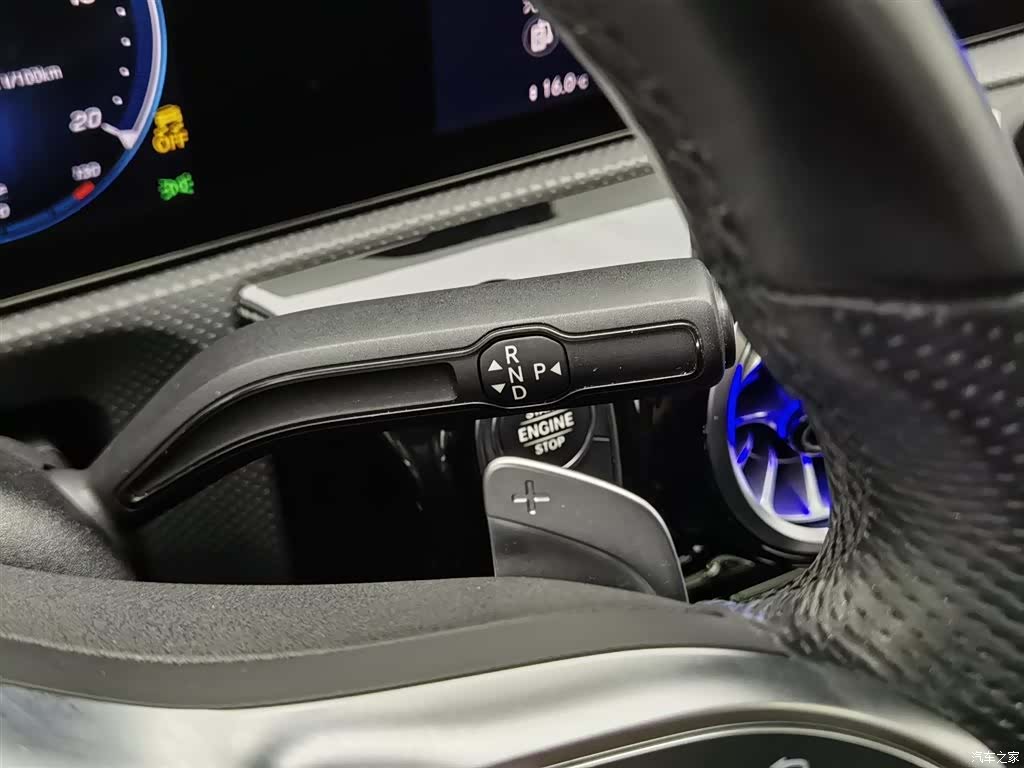 Mercedes-Benz A-Class, 2022 13