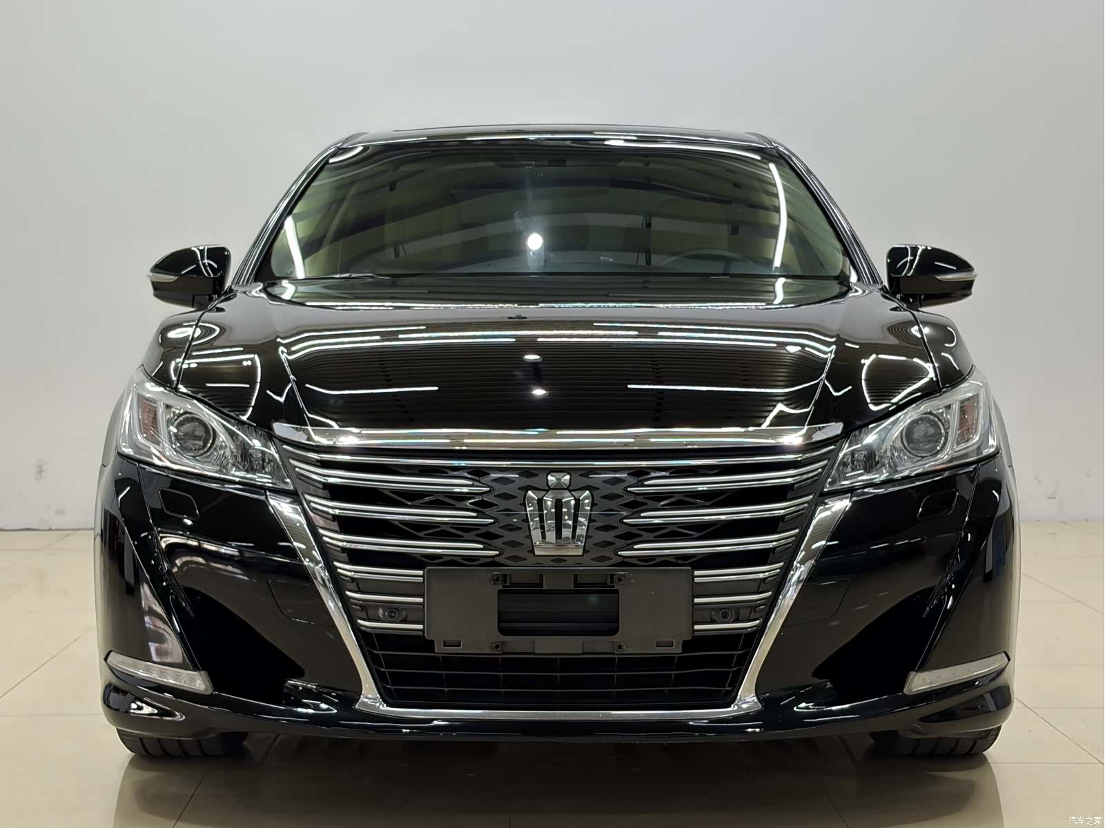Toyota Crown, 2016 2