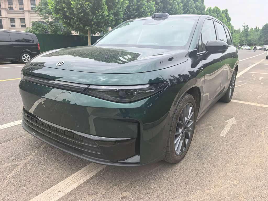 Leapmotor C10