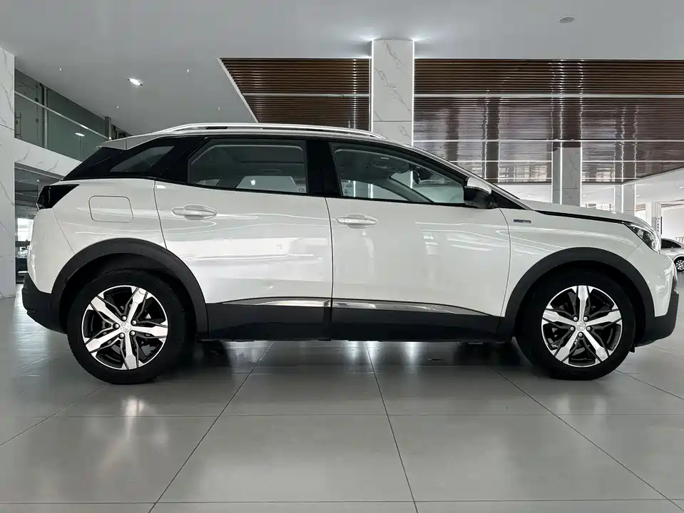 Peugeot 4008