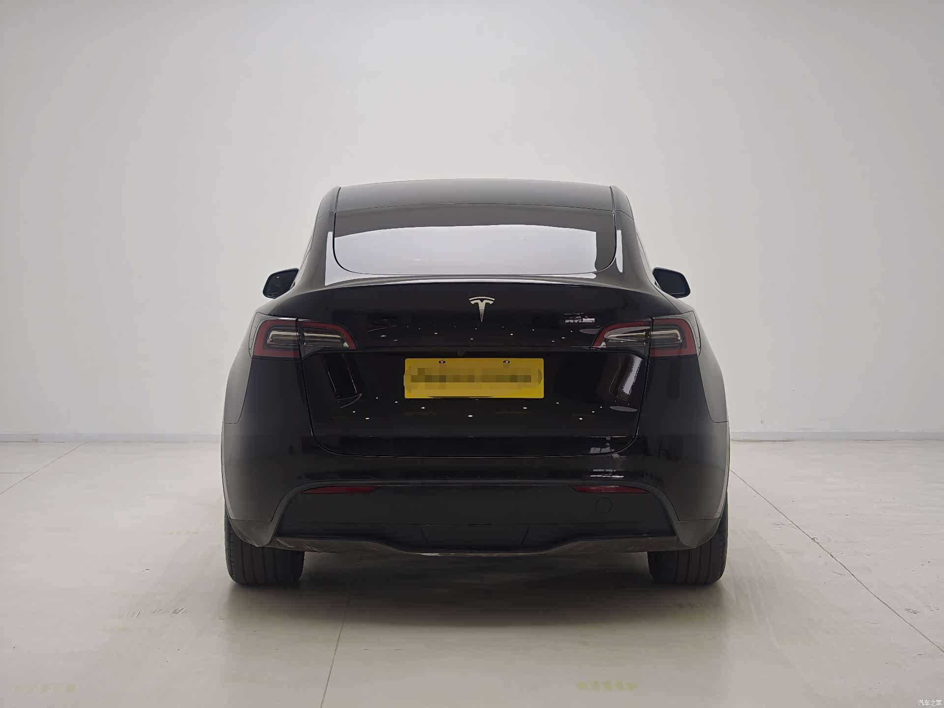 Tesla Model Y, 2023 8