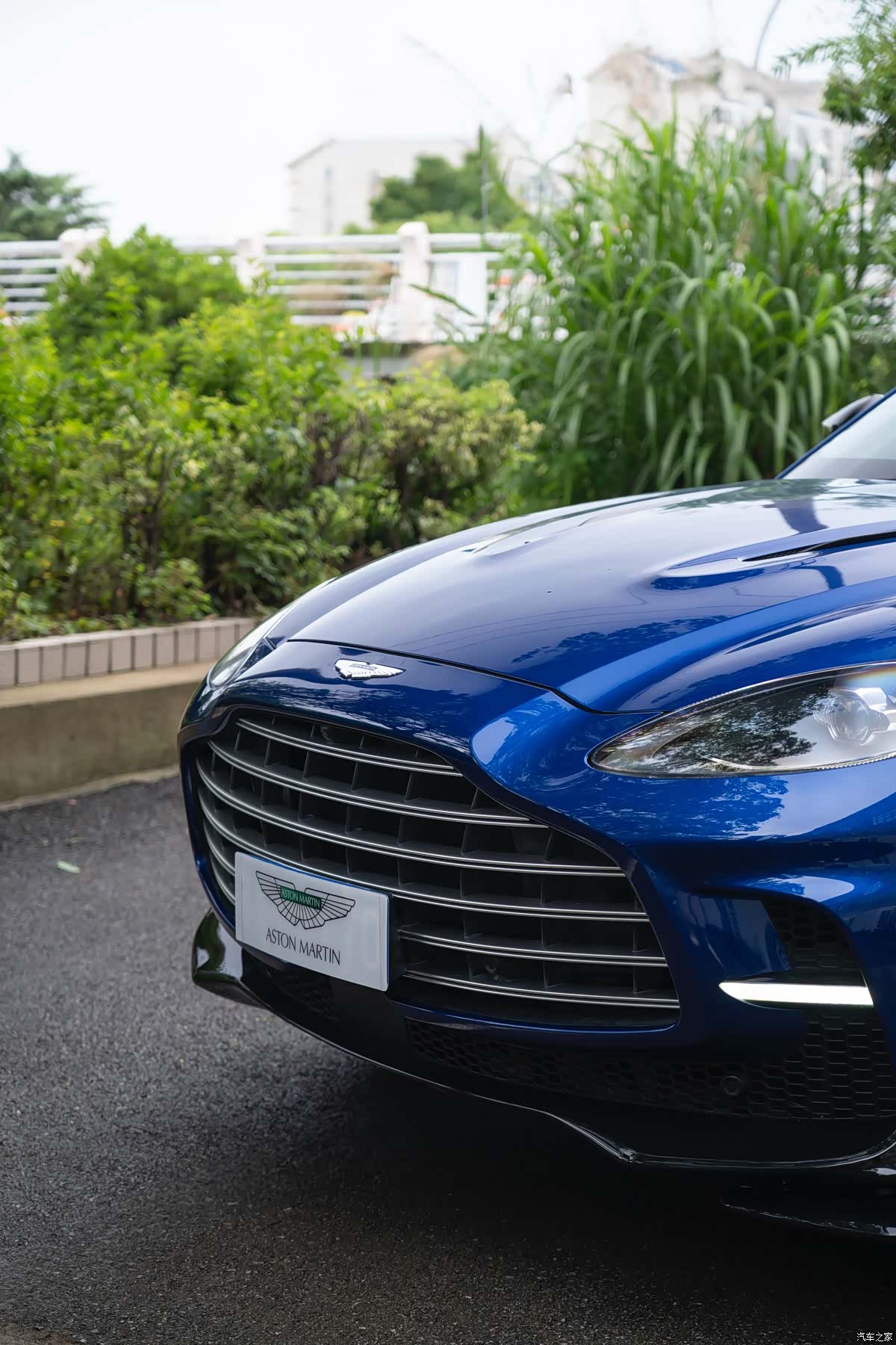 Aston Martin DBX, 2024 4