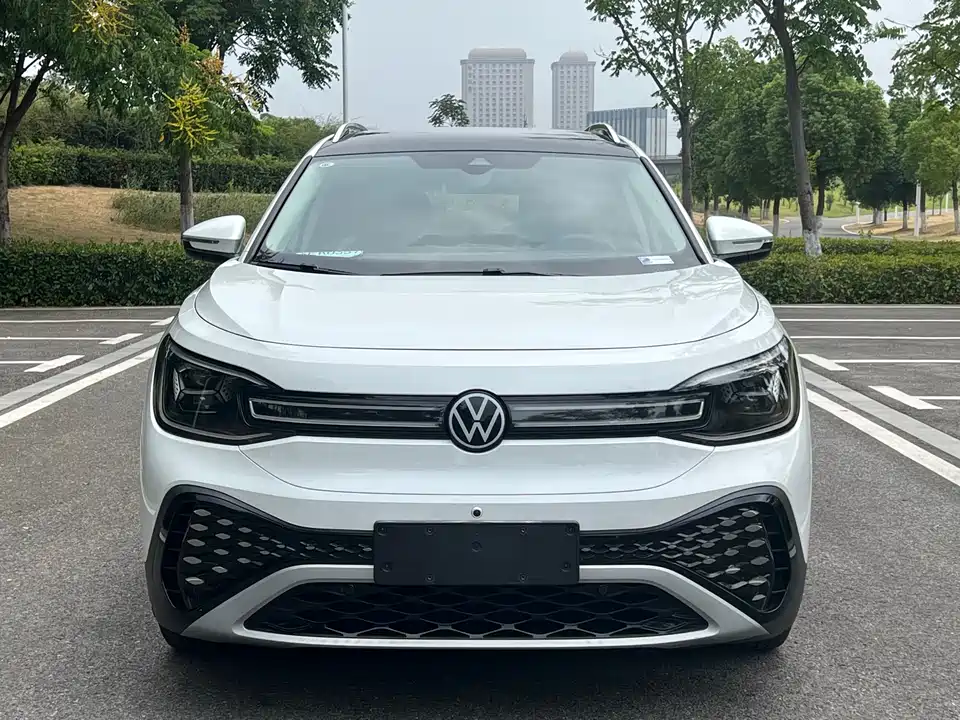 Volkswagen ID.6 CROZZ