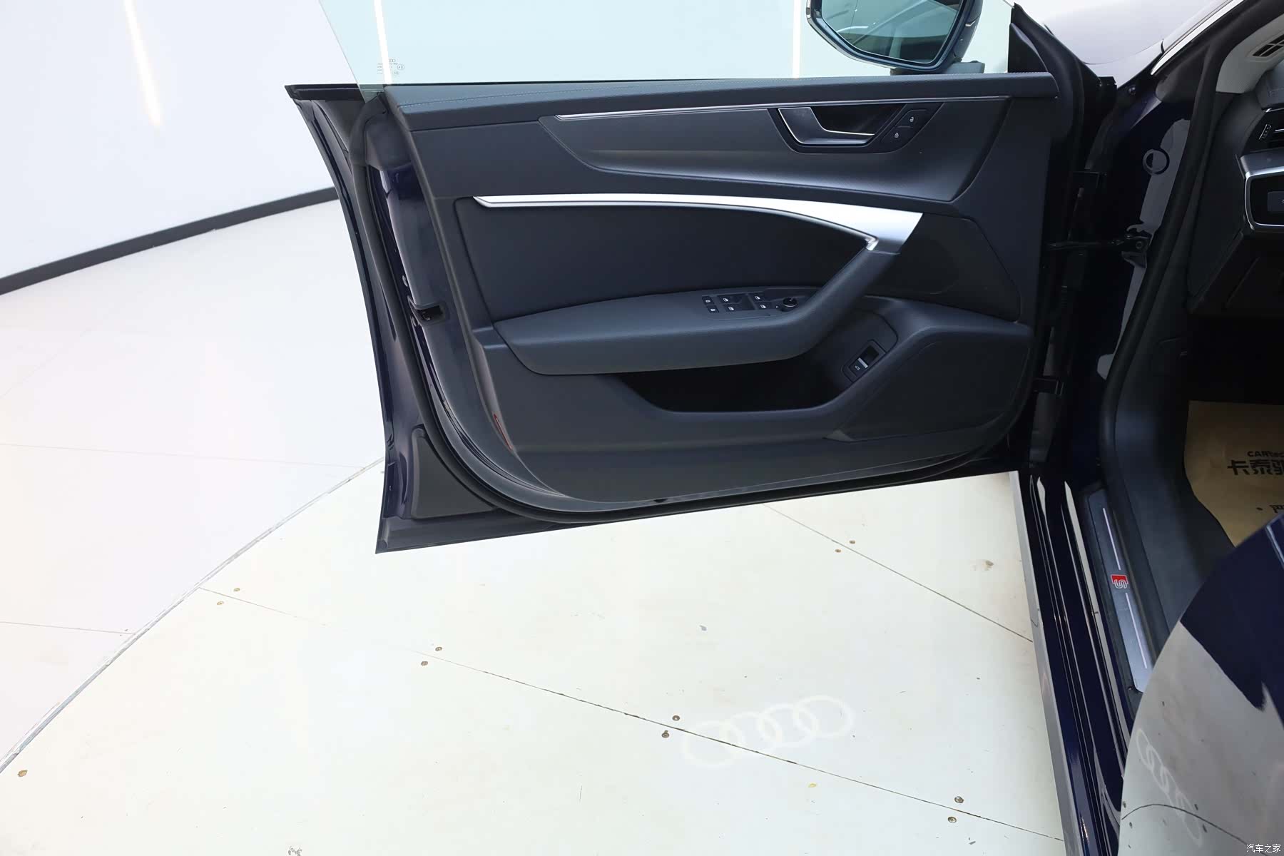 Audi A7L, 2024 11
