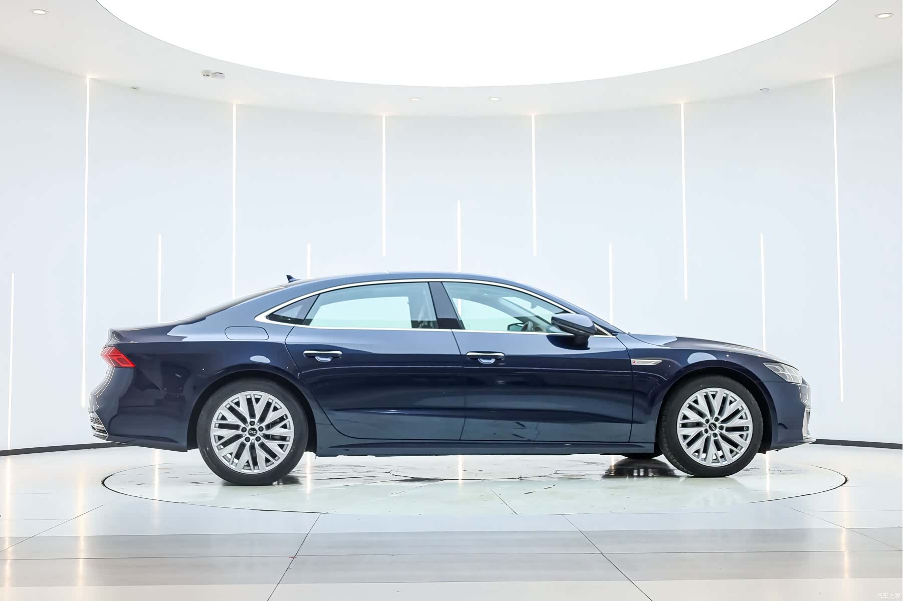 Audi A7L, 2024 8