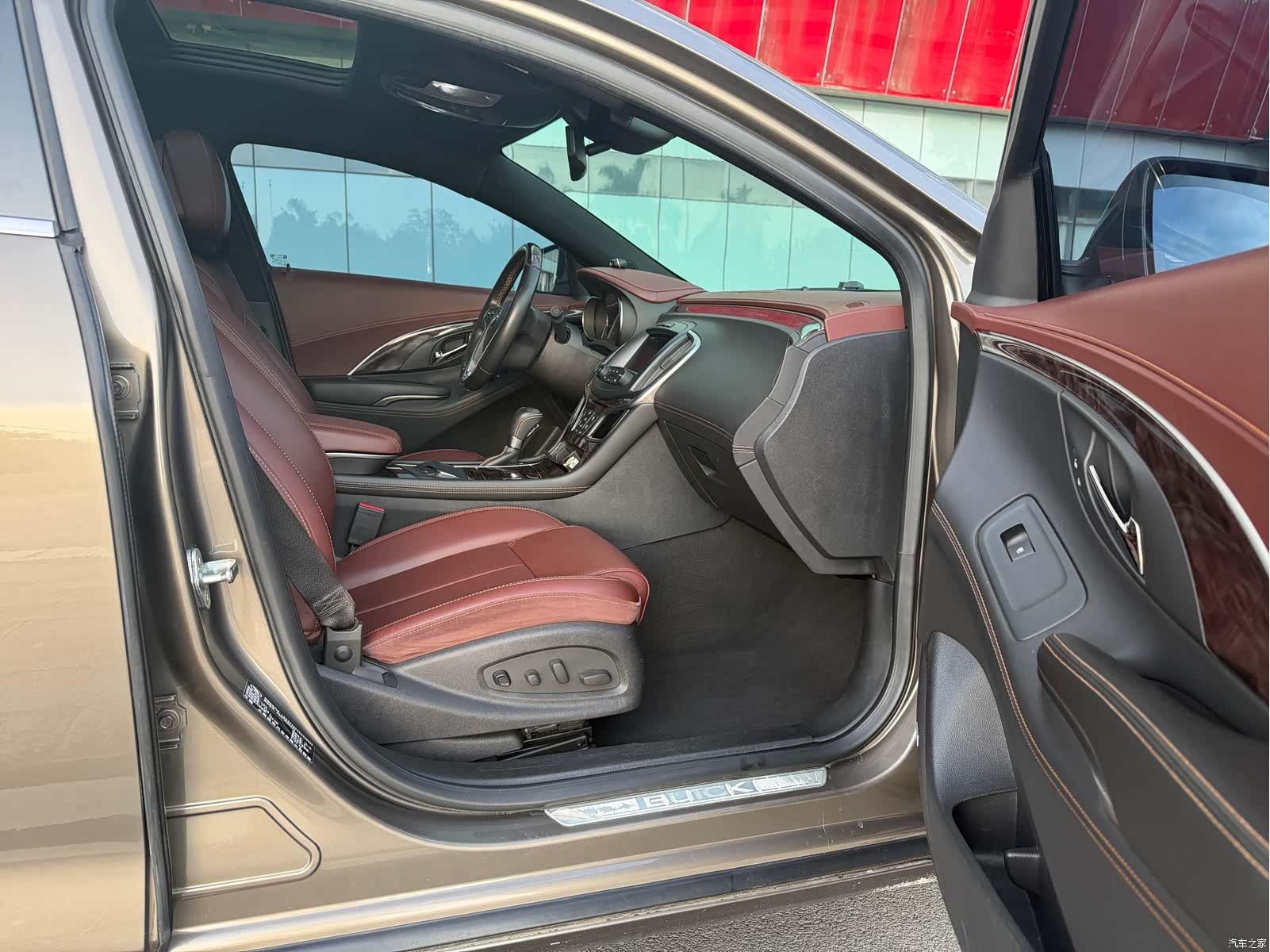 Buick LaCrosse, 2015 11