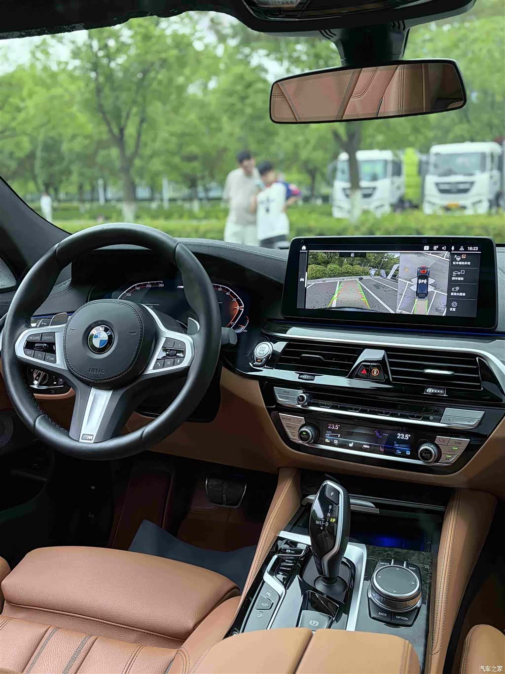 BMW 6 Series GT, 2025 14