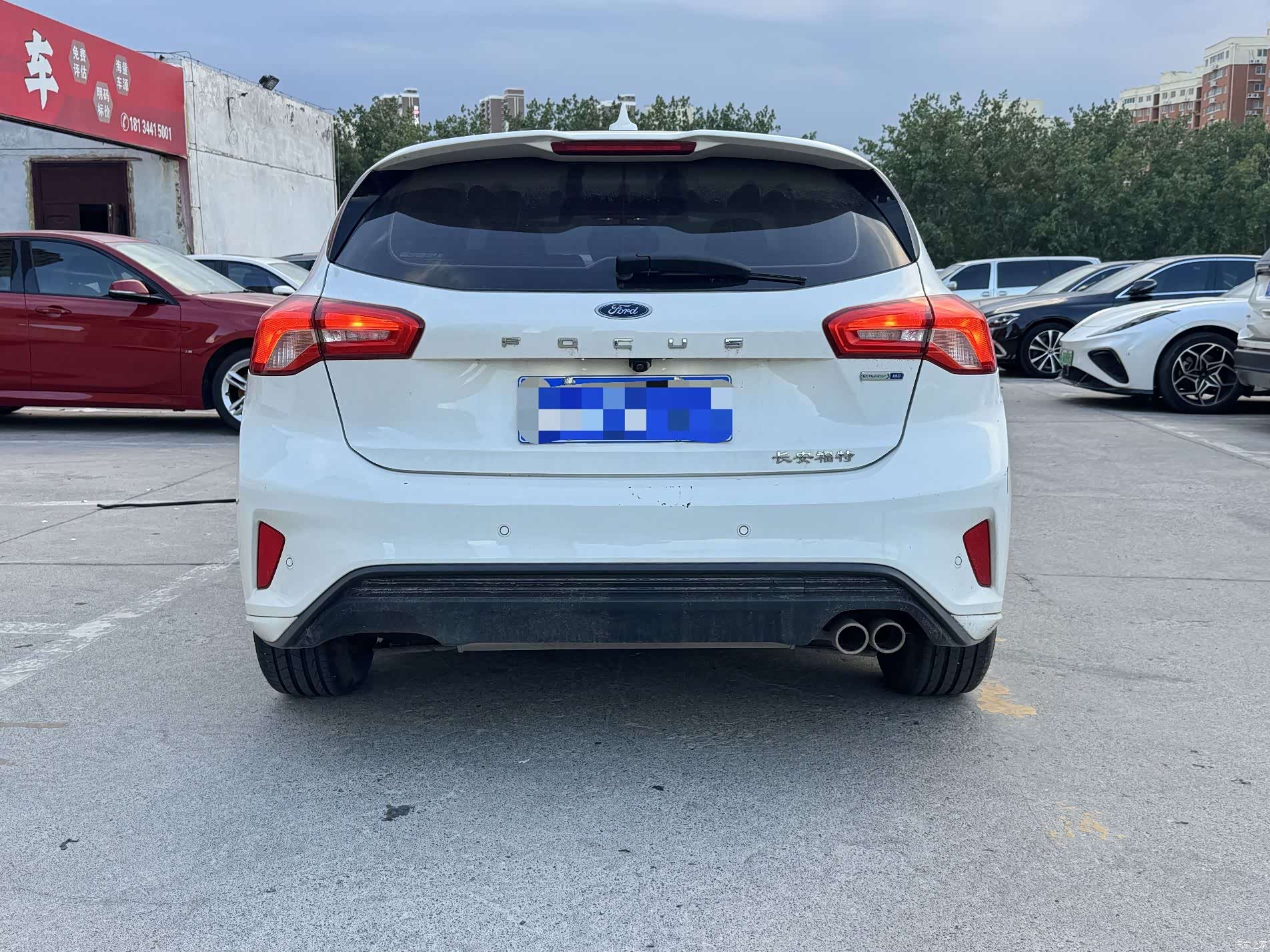 Ford Focus, 2022 6
