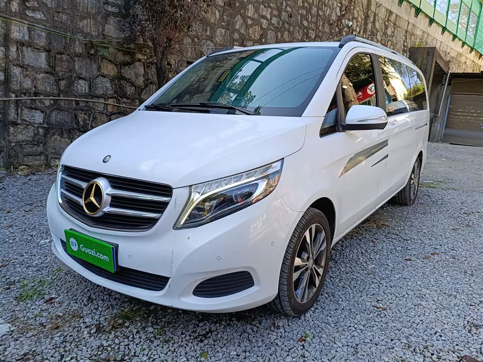Mercedes-Benz V-class
