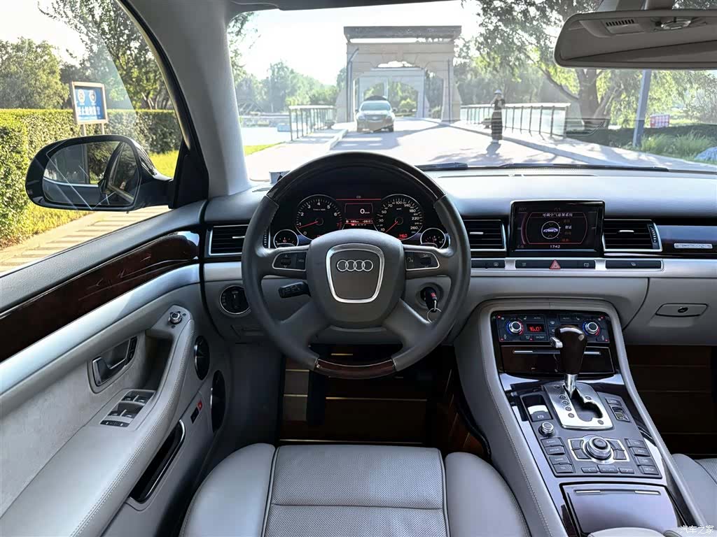 Audi TT, 2011 10
