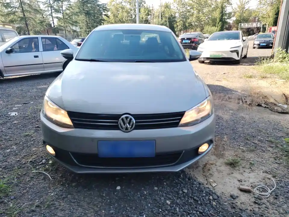 Volkswagen Sagitar