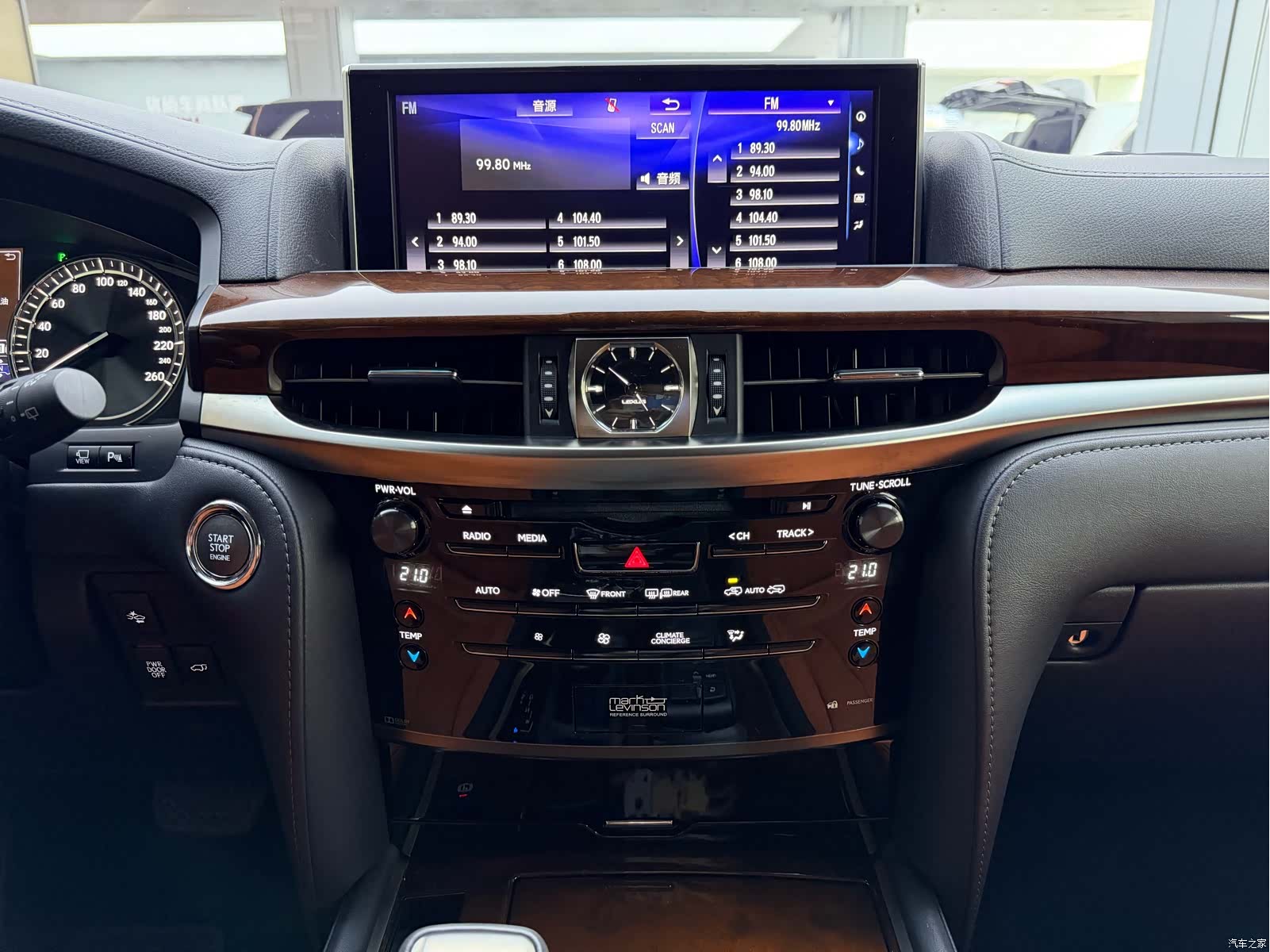 Lexus LX, 2017 18